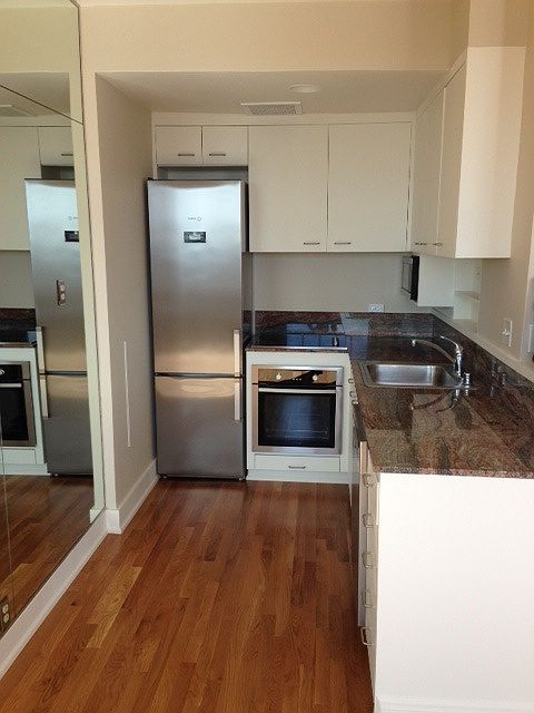 Remodeled Kitchen w/Granite Countertop