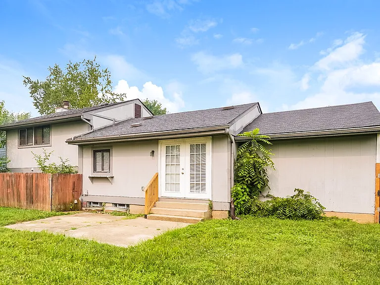 1284 Falene Pl — Photo 18