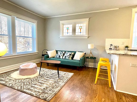 2nd image of 2130 Cleveland Pl #1S