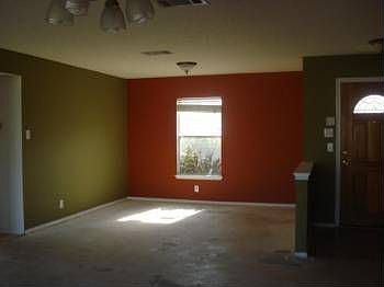 4th image of 916 Justeford Dr