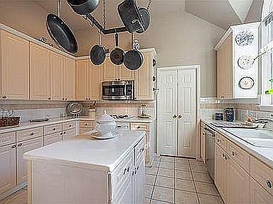 2nd image of 3205 Rocky Mountain Dr