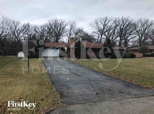 2543 Oakwood Dr, Olympia Fields, IL
