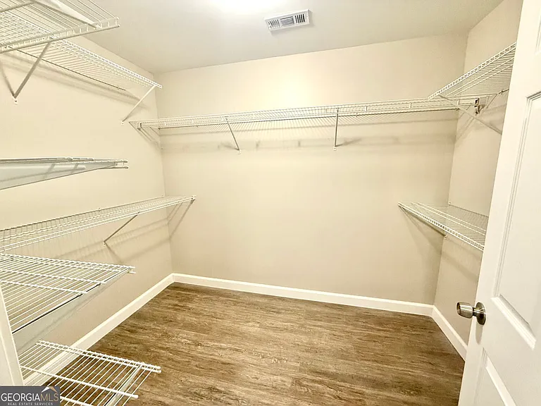 1826 Winchester Trl — Photo 14