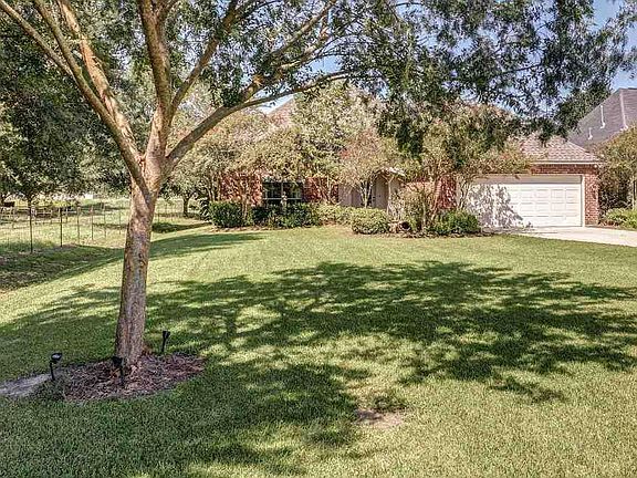 2nd image of 37395 Cypress Place Ave