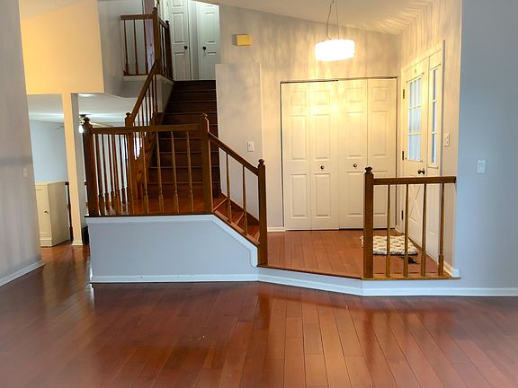 2nd image of 4595 Mumford Dr