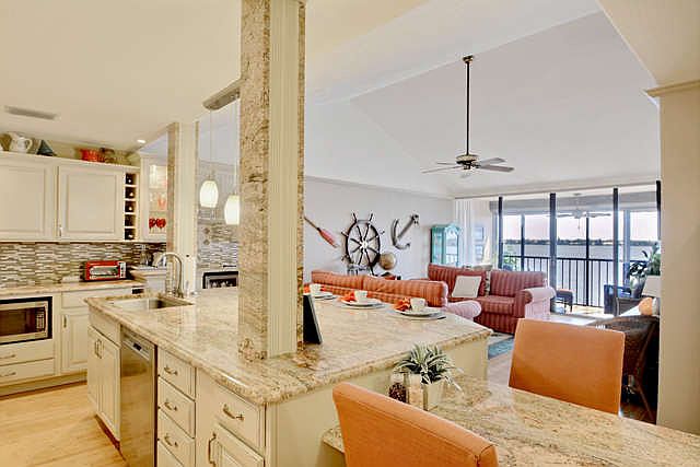 1st image of 1840 Tarpon Ln Unit 304