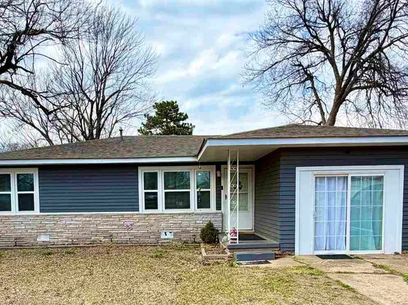 950 N Palm St, Ponca City, OK 74601