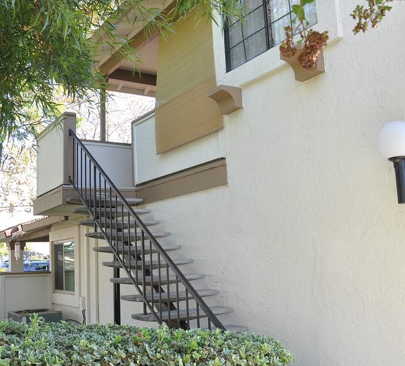 1st image of 5370 Colony Green Dr