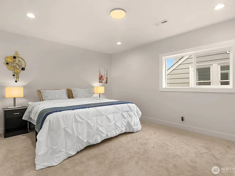 4326 NE 44th St — Photo 28