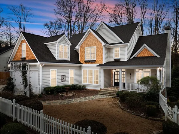 1180 Springdale Rd, Gainesville, GA 30501