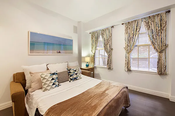 Sold by Stribling | media 34