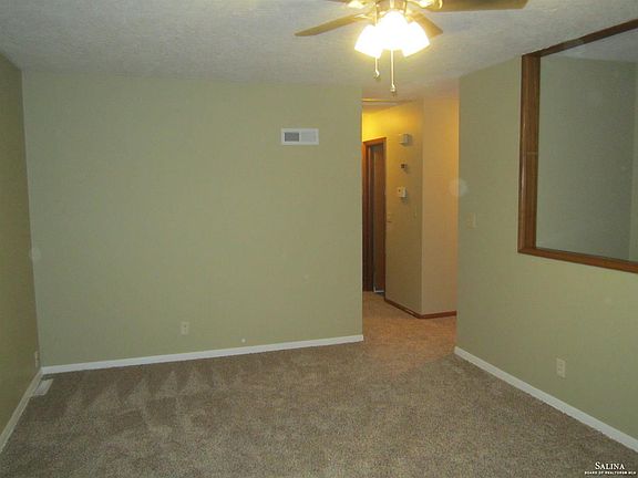 5th image of 2123 Nottingham Dr