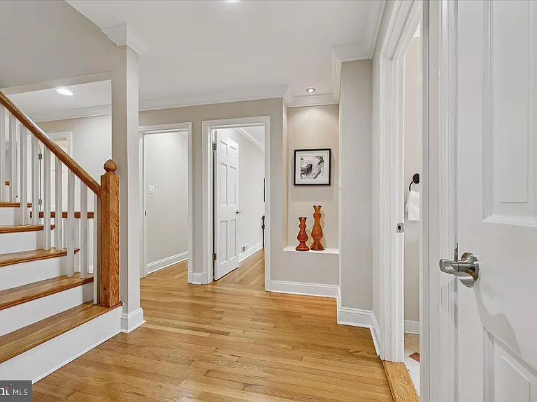 4902 Derussey Pkwy — Photo 53