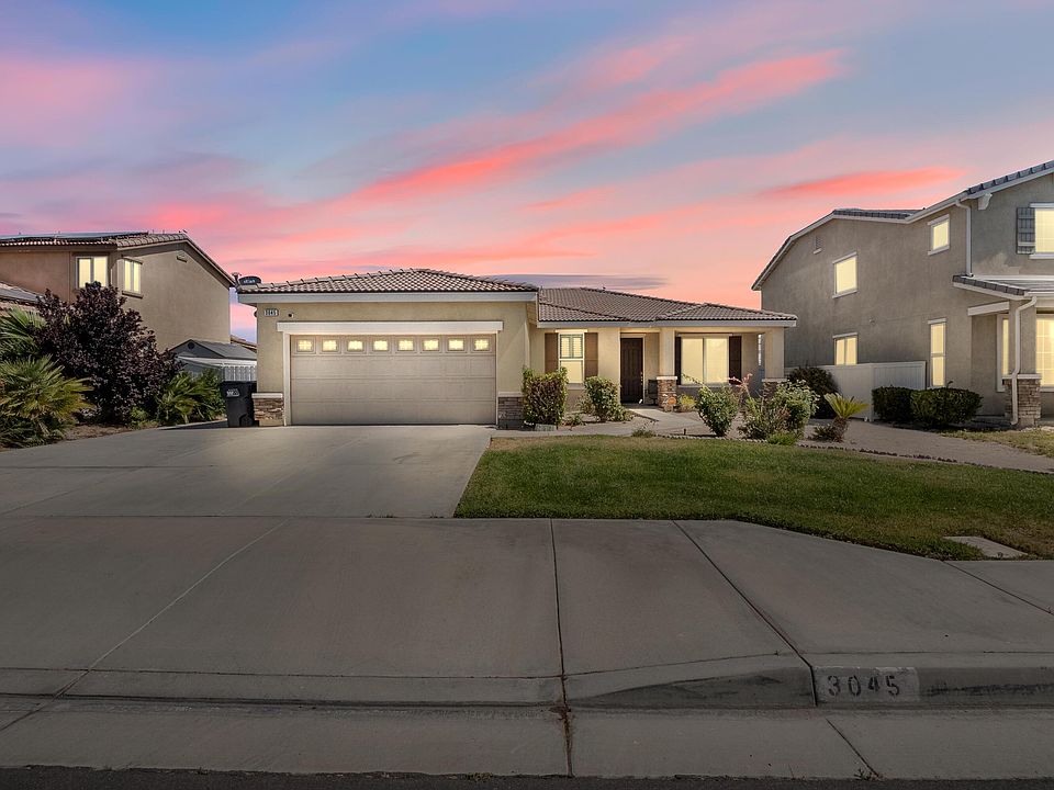 1st image of 3045 Trousdale Dr