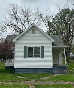 6 E Pearl St, Washington, IN, 47501