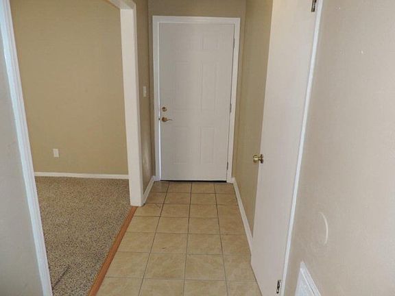 2nd image of 254 Oak Lake Dr