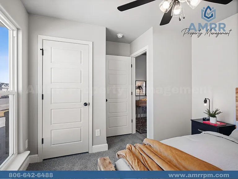 1115 SW 3rd Ave — Photo 15