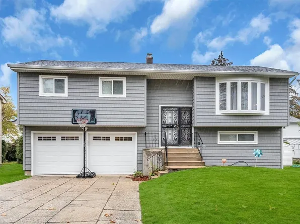 424 Holly, West Hempstead, NY 11552