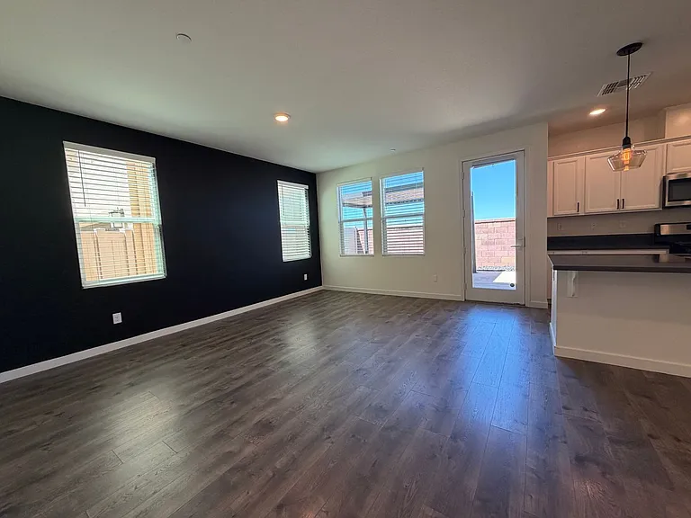3917 Aristotle Cir — Photo 45