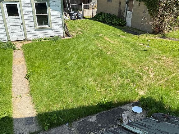 2nd image of 2713 Jenny Lind St