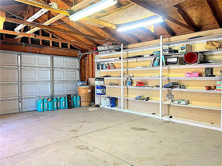 17601 Sycamore Ln — Photo 48