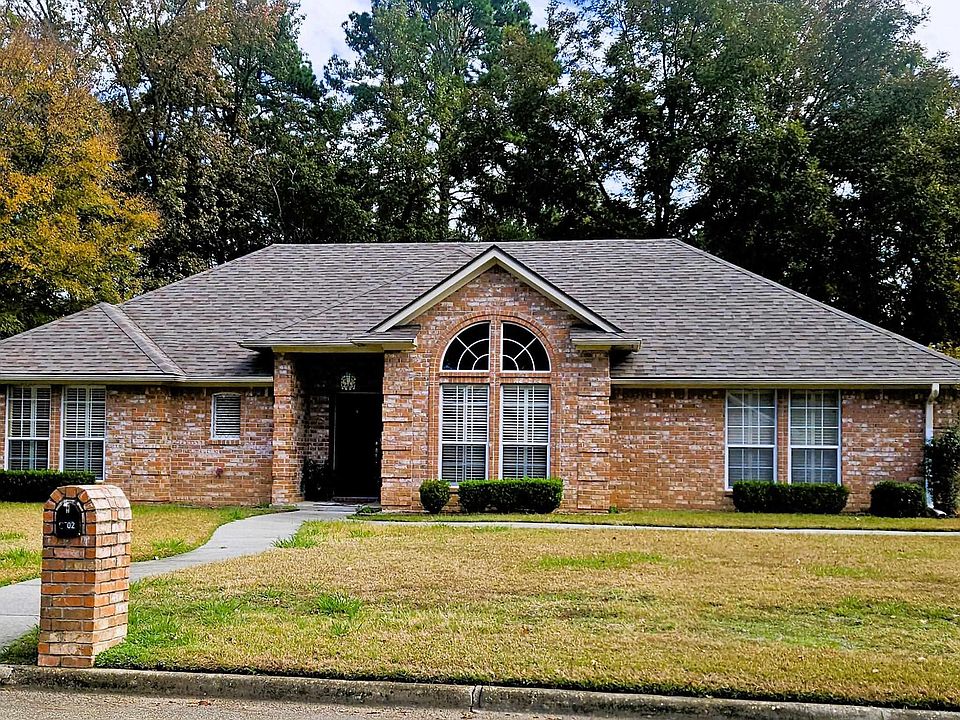 1st image of 3802 E Castleridge Dr