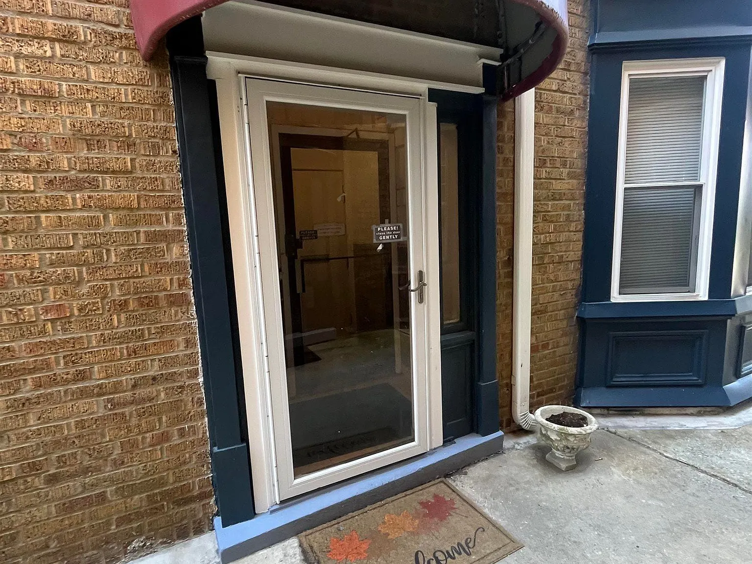 1 bed, 1.0 bath, $1,700 — Photo 2