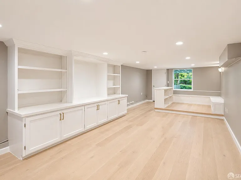 2825 Filbert St — Photo 16