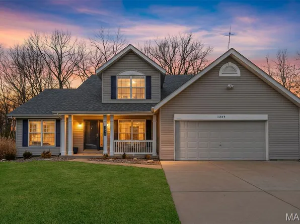 1234 Pinehurst Club Ct, O'Fallon, MO 63366