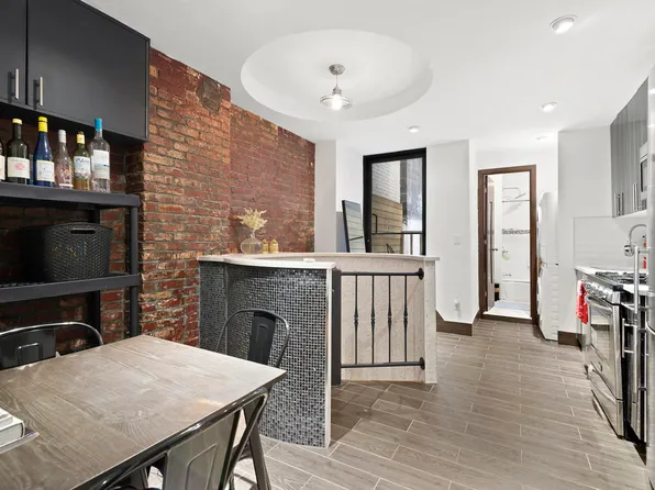 1773 1st Avenue image 1 of 9