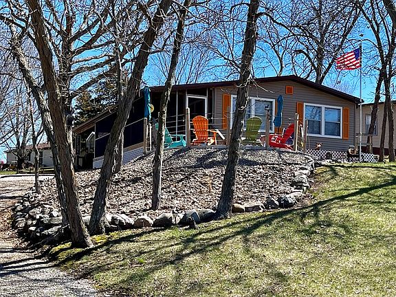 2nd image of 10051 Wildflower Dr