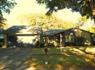 3207 Taragrove Dr, Tampa, FL 33618