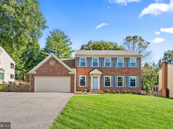 4220 Thorncroft Ter, Olney, MD 20832