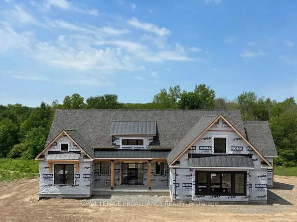 1567 Clearview Rd, Centre Hastings, ON K0K 3E0