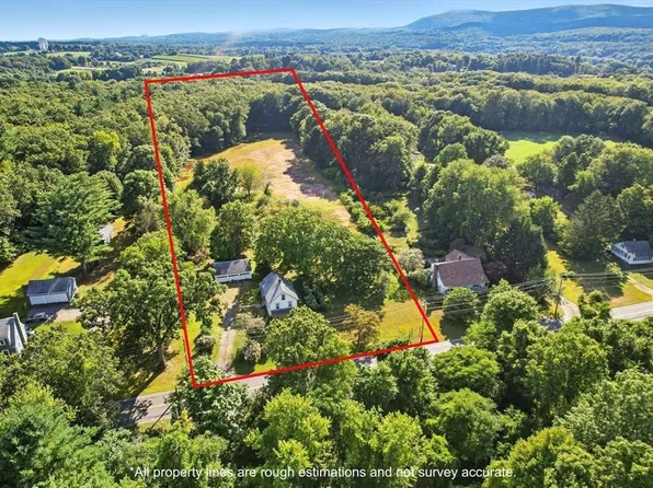 134 Ferry St, South Hadley, MA 01075