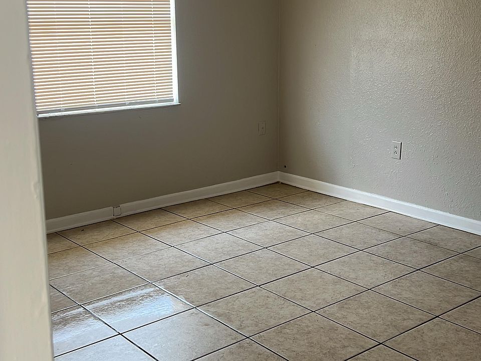 1st image of 927 Evanston St #931