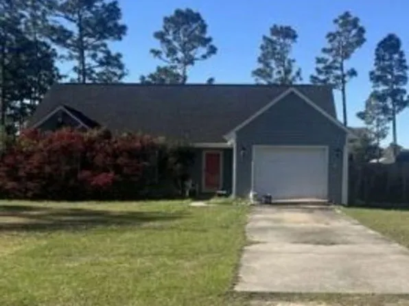 20 Shelby Rd, Southport, NC 28461