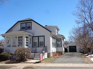 16 Hillside Ave, Peabody, MA 01960