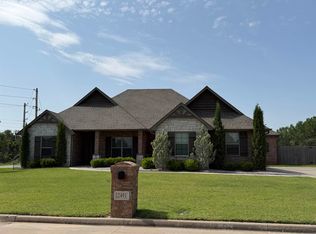 2401 Belle Ct, Enid, OK 73703