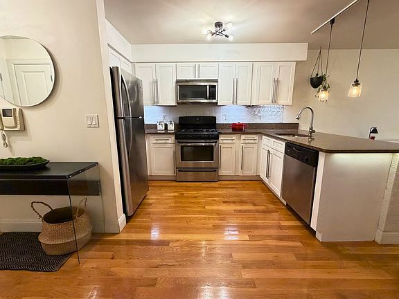 4th image of 5711 Jefferson St APT 410