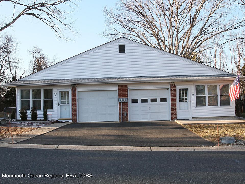 1st image of 144B Azalea Dr