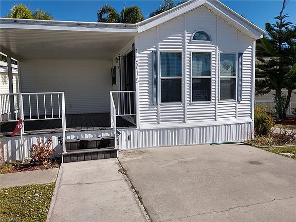Large front covered porch.