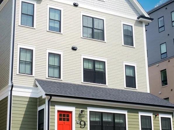 9 Everett St, Allston, MA 02134