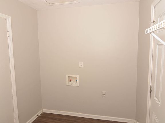 5th image of 7691 Hawthorne Dr