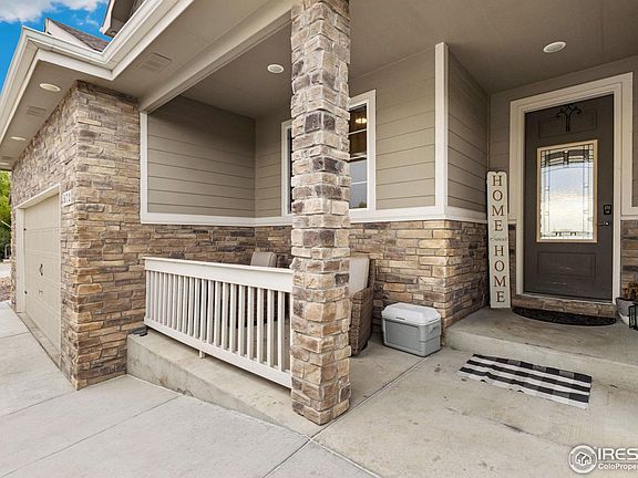 3rd image of 572 Ellingwood Pointe Dr