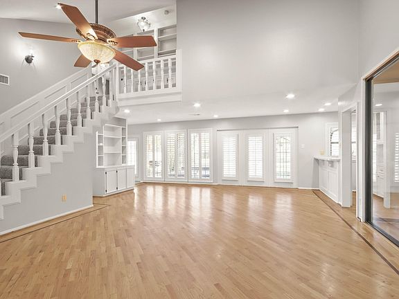 4th image of 1134 Chestnut Ridge Rd