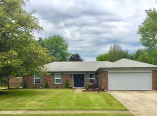 8666 Fox Ridge Ln, Indianapolis, IN 46256