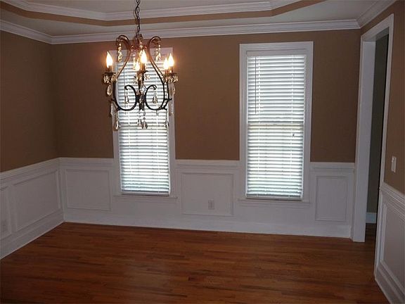 5th image of 4950 Haydens Walk Dr