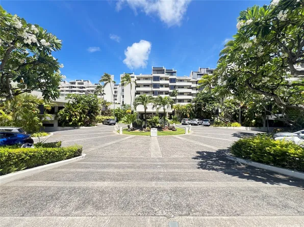 500 Lunalilo Home Rd Penthouse 18C, Honolulu, HI 96825