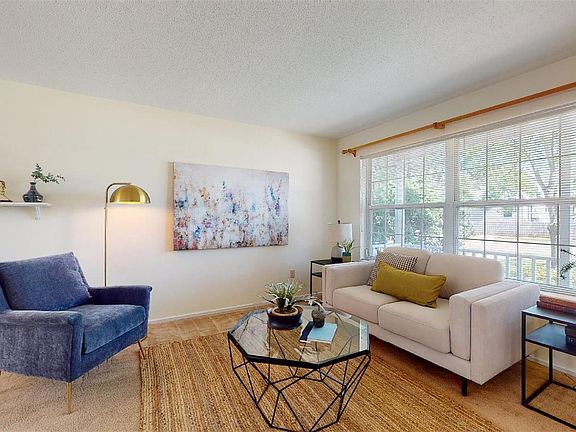 4th image of 5534 Hennessey Ct